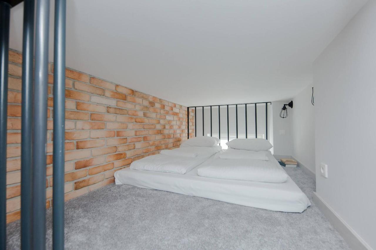 4 Eco Apart Chateau Jagiellonska 22 Warszawa Old Town 外观 照片